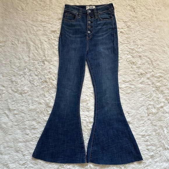 Free People We The Free Jeans Irreplaceable Flare Jean High Waist Blue 26 - Picture 1 of 12